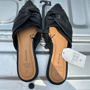 Black dress slides